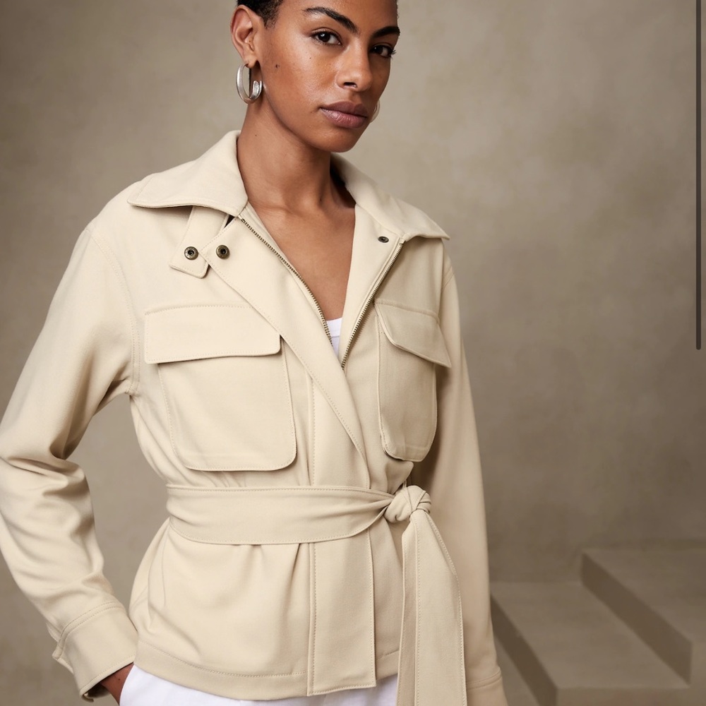 NWOT Banana Republic Cargo Tie-Waist Jacket